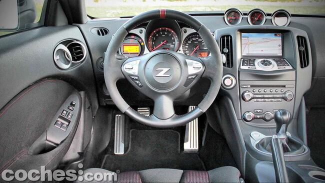 Nissan_370Z_Nismo_23
