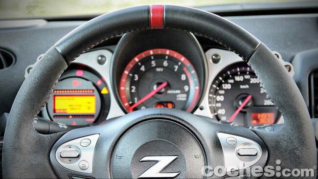Nissan_370Z_Nismo_24