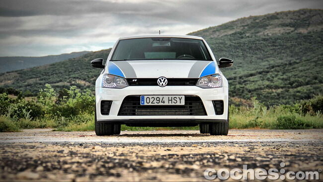 Volkswagen_Polo_R_WRC_08