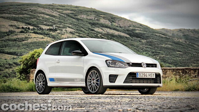 Volkswagen_Polo_R_WRC_09