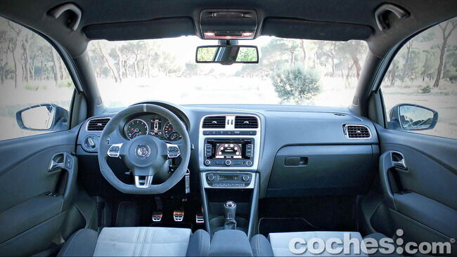 Volkswagen_Polo_R_WRC_12