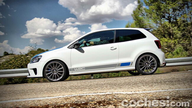 Volkswagen_Polo_R_WRC_43