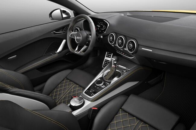 Audi TTS Roadster 2015 interior 02