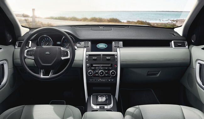 Land Rover Discovery Sport 2015 interior 10