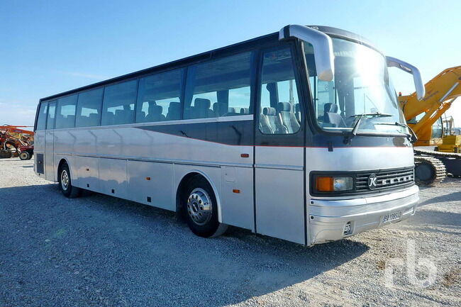 Lote_1112_1984_Setra_Kassbohrer_215H_57_Passenger_Bus_01