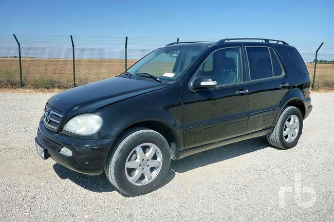 Lote_1189_2002_Mercedes_Benz_ML400_CDI_01