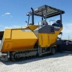 Lote 351 2007 Volvo Titan 7820 Crawler Extendedora Asfalto 01 150x150