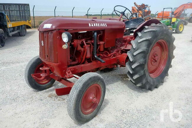 Lote_912_1965_Barreiros_R335S_2WD_Tractor_01