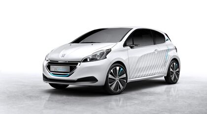 Peugeot 208 Hybrid Air 2L Concept: 2l/100 km como meta