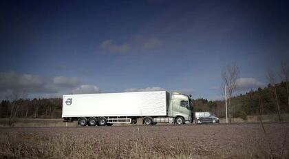 Así funcionan los frenos de emergencia de los camiones Volvo