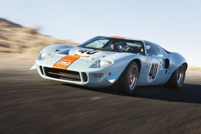 1968 Ford Gulf GT40 4 650x433