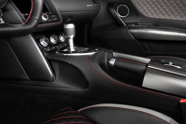 Audi R8 Competition 2104 interior 01