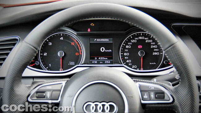 Audi_A4_2.0_TDI_Multitronic_23