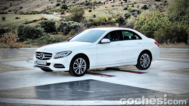 Mercedes_Benz_Clase_C_180_02
