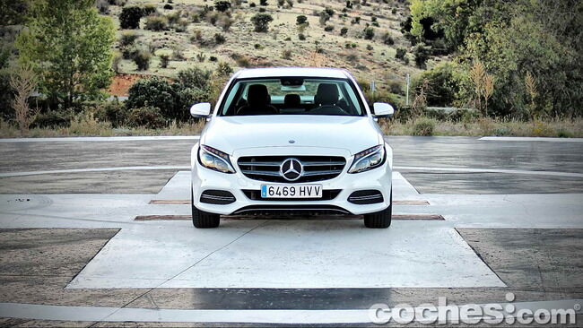 Mercedes_Benz_Clase_C_180_03
