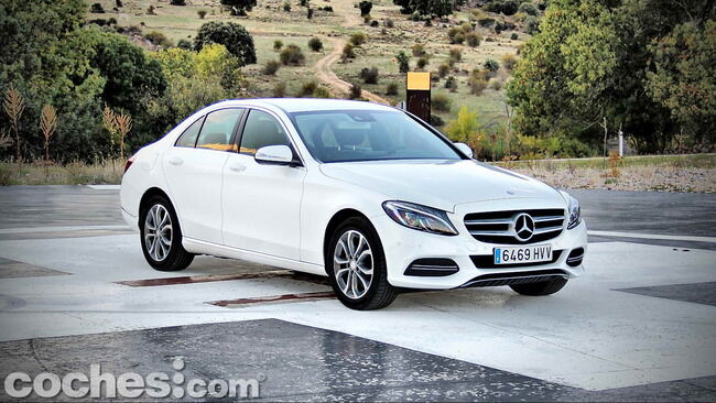 Mercedes_Benz_Clase_C_180_04