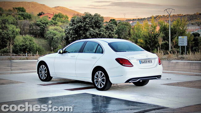 Mercedes_Benz_Clase_C_180_08