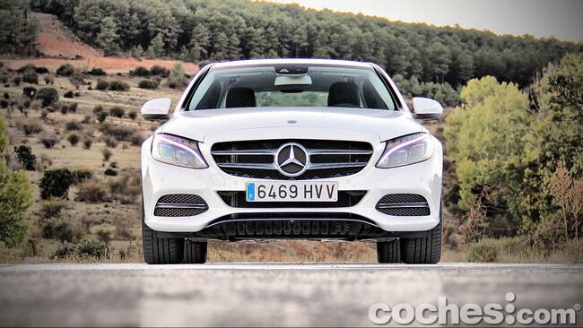 Mercedes_Benz_Clase_C_180_11