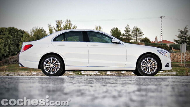 Mercedes_Benz_Clase_C_180_13