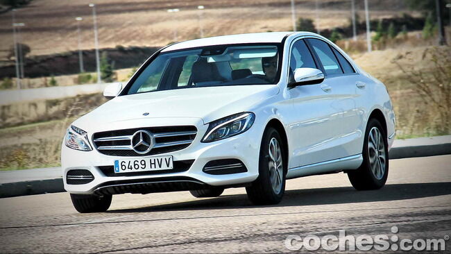 Mercedes_Benz_Clase_C_180_52