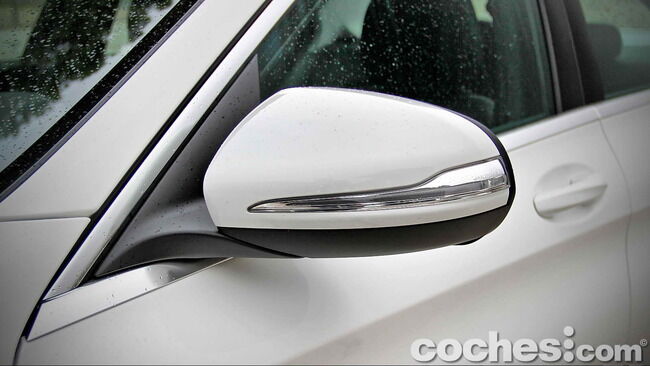 Mercedes_Benz_Clase_C_180_82