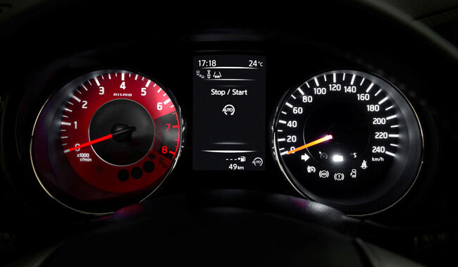 Nissan Pulsar Nismo Concept 2014 interior 04