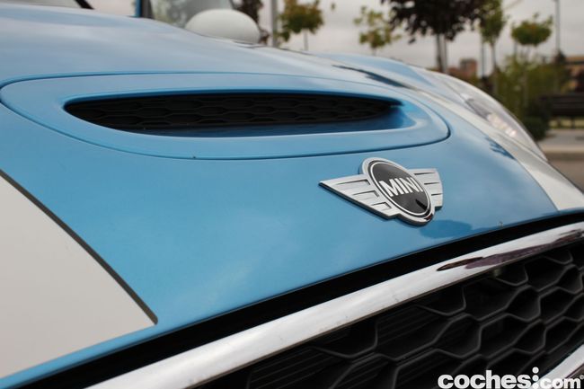 Prueba MINI 5 puertas Cooper SD detalle 7