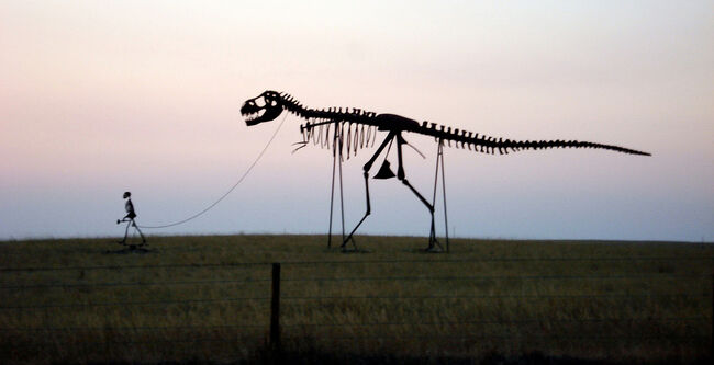 Hombre y Dinosaurio Gigantes - Murdo, South Dakota - Flickr Mukl Roventine