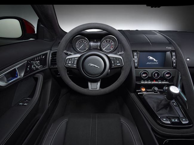 Jaguar F-Type Convertible 2016 interior 04