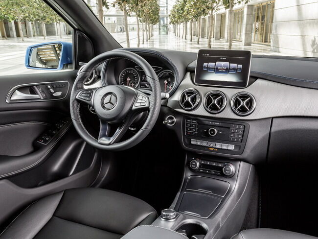 Mercedes-Benz Clase B Electric Drive 2015 interior 01