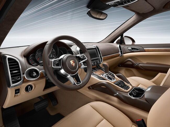 Porsche Cayenne 2015 interior