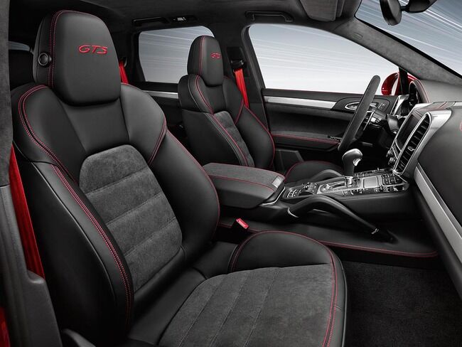 Porsche Cayenne GTS 2015 interior 01