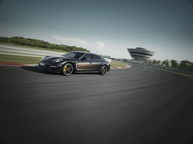 Porsche Panamera Exclusive Series 2014 02