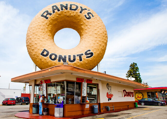 Randy's Donuts - Inglewood, California - Flickr Thomas Hawk