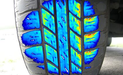 La mitad de los españoles gasta más combustible del que debería