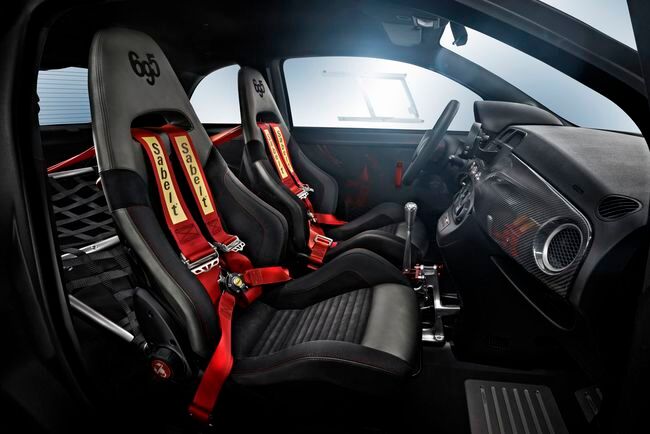 Abarth 695 biposto interior 2014 01