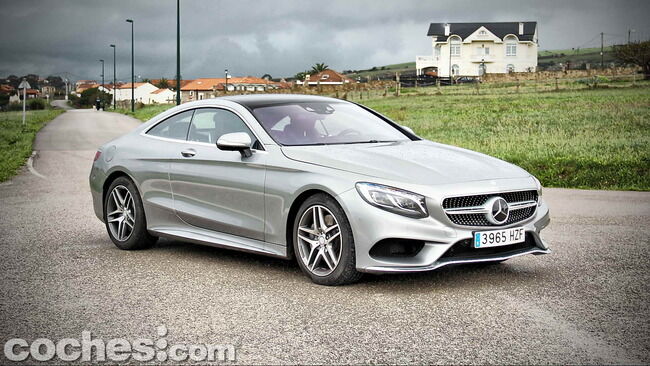 Mercedes_Benz_Clase_S_500_4MATIC_Coupe_02
