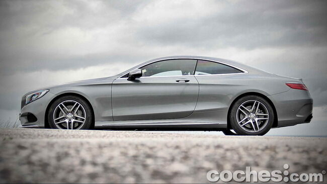 Mercedes_Benz_Clase_S_500_4MATIC_Coupe_09
