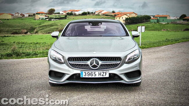 Mercedes_Benz_Clase_S_500_4MATIC_Coupe_11