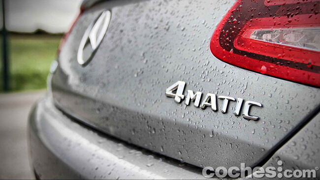 Mercedes_Benz_Clase_S_500_4MATIC_Coupe_16