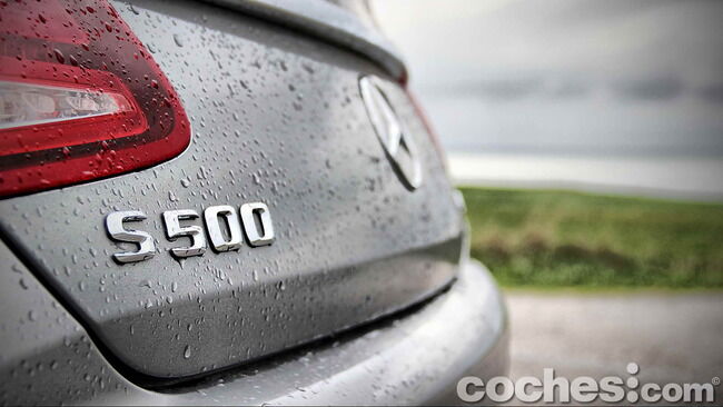 Mercedes_Benz_Clase_S_500_4MATIC_Coupe_17
