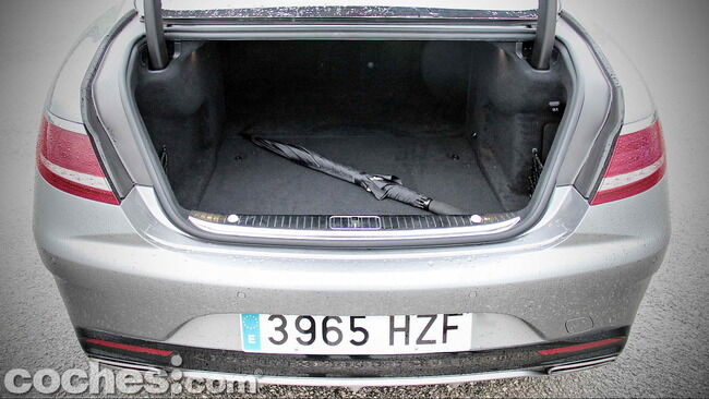 Mercedes_Benz_Clase_S_500_4MATIC_Coupe_33
