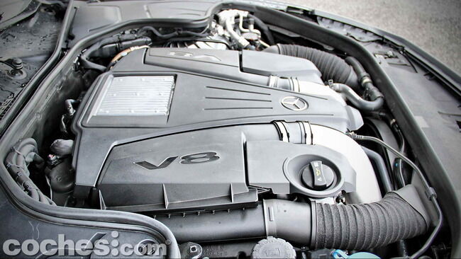 Mercedes_Benz_Clase_S_500_4MATIC_Coupe_39