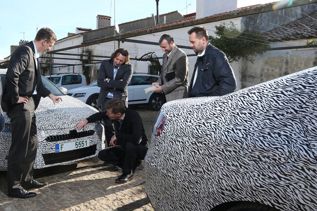 Skoda Superb 2015 avance 04