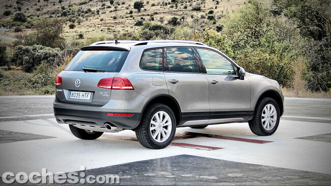 Volkswagen_Touareg_Terrain_Tech_05