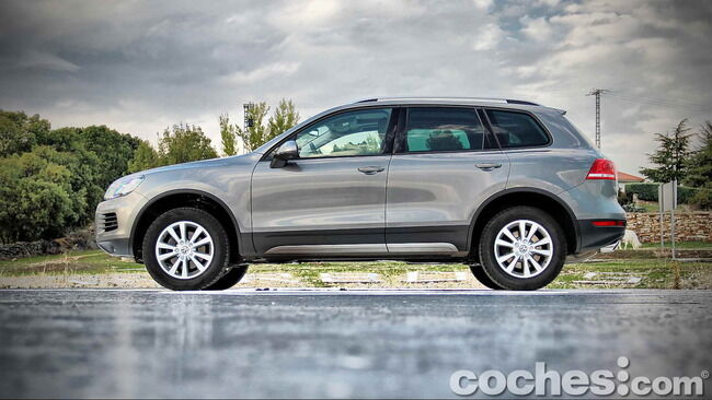 Volkswagen_Touareg_Terrain_Tech_09