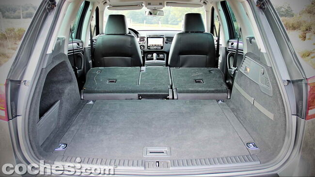 Volkswagen_Touareg_Terrain_Tech_33