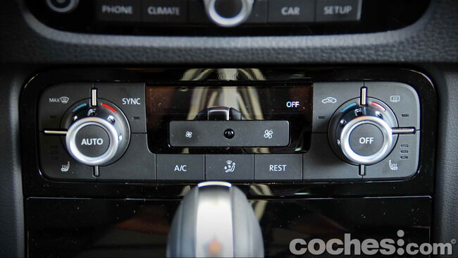 Volkswagen_Touareg_Terrain_Tech_47