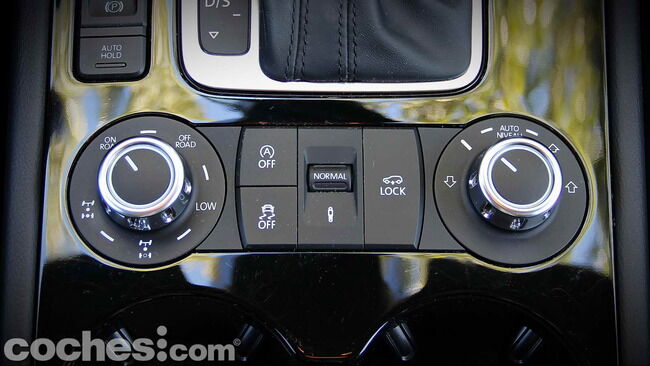 Volkswagen_Touareg_Terrain_Tech_48