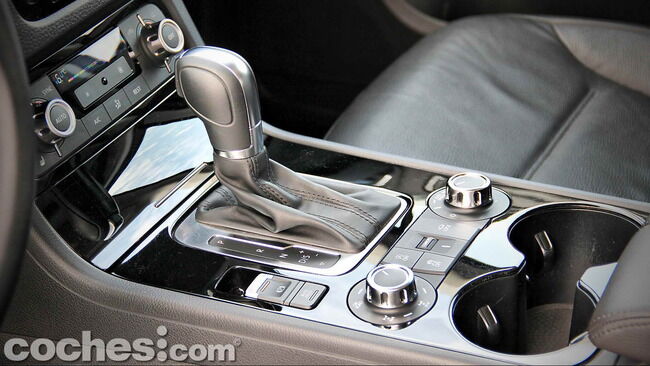 Volkswagen_Touareg_Terrain_Tech_49